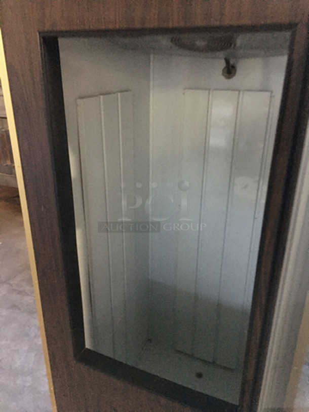 Commercial Single Door Indoor Bagged Ice Merchandiser! Wooden Pattern! With View Through Door! - Image 5 of 8