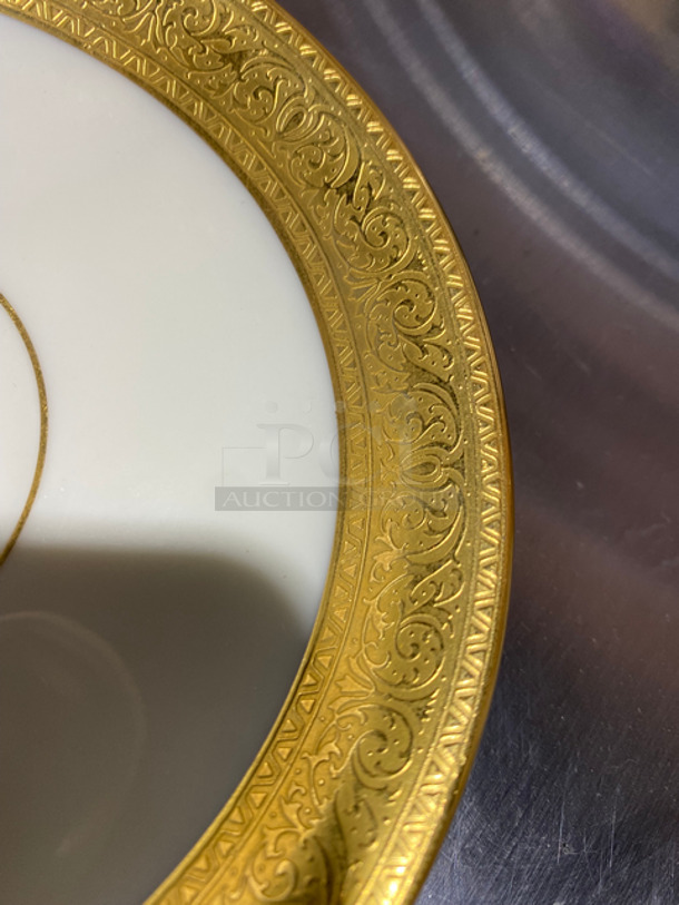 BEAUTIFUL! ELEGANT! BRAND NEW! NEVER USED! Lenox 12 Piece 5" Saucers! Ivory With 24K Gold Trim Dinnerware Collection! Includes Protective Material Carrier! 12x Your Bid! - Image 5 of 7