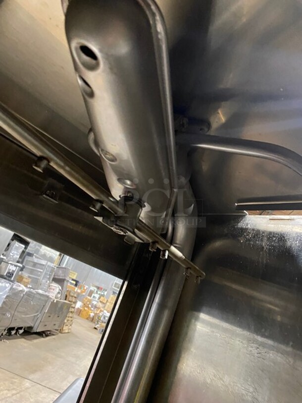 Hobart Commercial Heavy-Duty Pass-Through Dishwasher! All Stainless Steel! On Legs! Model: AM14 200/230V 60HZ 3 Phase - Image 6 of 9