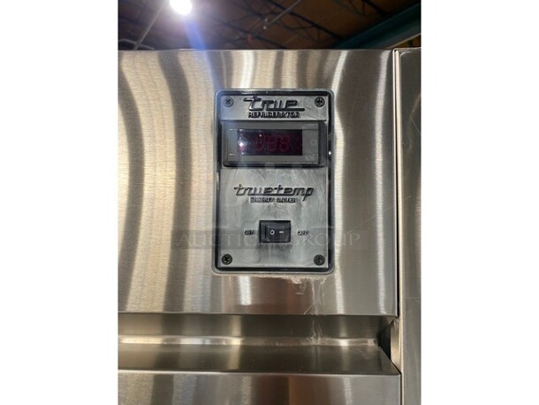 True TG1R-1S  All Stainless Steel Commercial Single Door Reach In Cooler! With Poly Coated Racks on Commercial Casters! 115 Volts, 1 Phase! - Image 8 of 10