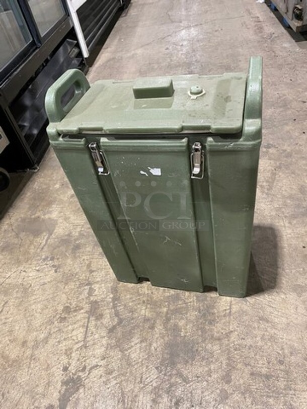 Cambro Insulated Beverage Dispenser/ Holder! With Side Handles! With Lid! - Image 3 of 6