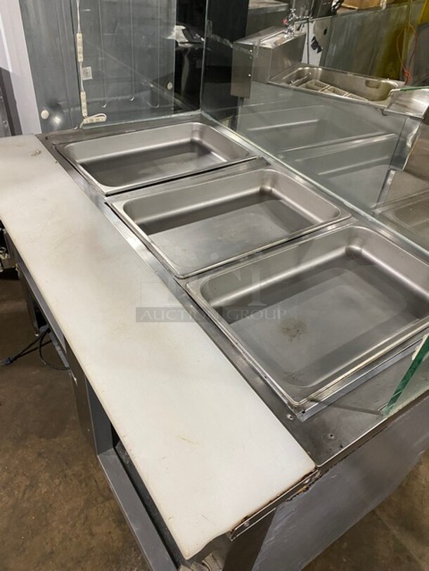 Leader Commercial Refrigerated Sandwich Prep Table! With Commercial Cutting Board! With Sneeze Guard! With 2 Door Storage Space Underneath! All Stainless Steel! On Casters! Model: LM48 SN: PW11M2201B! 115V 60HZ 1 Phase! - Image 5 of 8