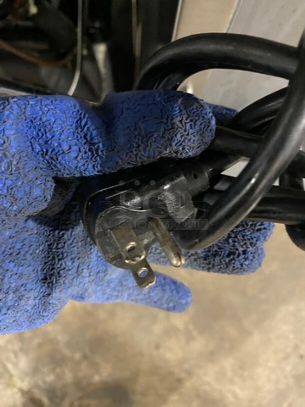 Randell Commercial Refrigerated Pizza Prep Table! With Single Door Storage Space! With 2 Drawers Underneath! All Stainless Steel! On Casters! Model: 8268N 115V 60HZ 1 Phase - Image 9 of 9