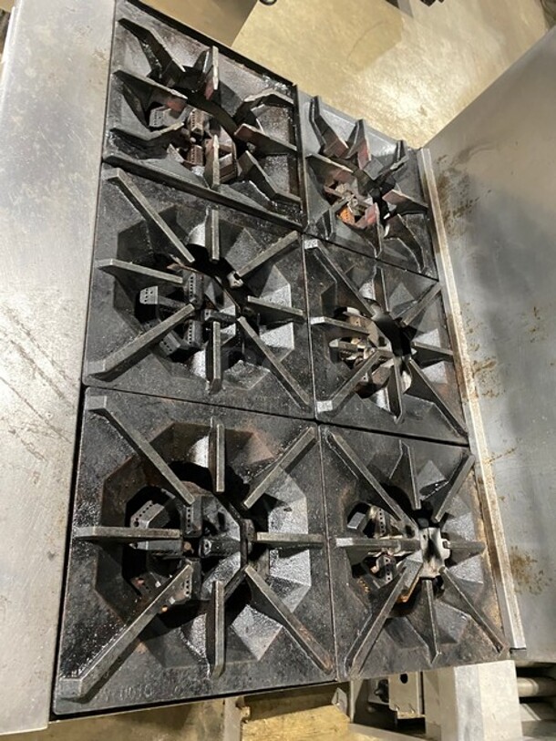Stainless Steel Commercial Gas Powered 6 Burner Range w/ Oven, Over Shelf and Back Splash on Commercial Casters! - Image 5 of 9