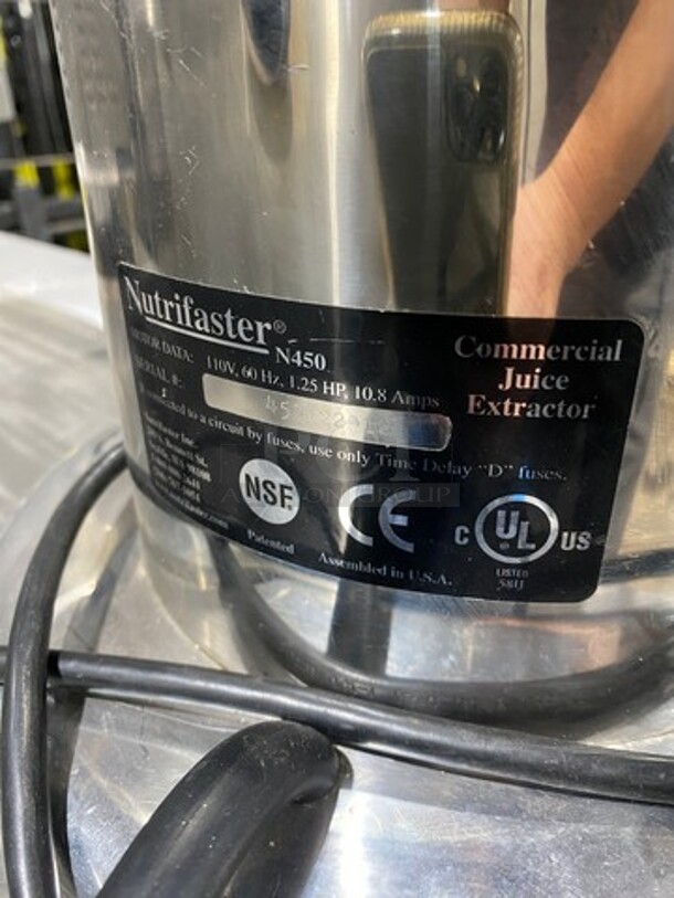 Nutrifaster Commercial Countertop Juicer Extractor! Solid Stainless Steel! Model: N450 SN: 459122012 110V - Image 8 of 9