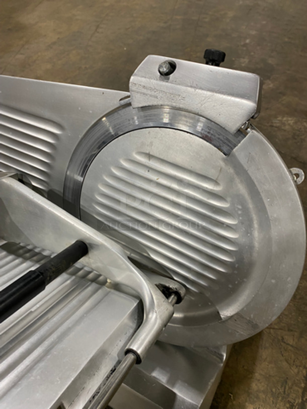 Omcan Commercial Countertop Meat/Deli Slicer! All Stainless Steel! Model: 330F SN: 0004755 115V 60HZ 1 Phase - Image 5 of 9