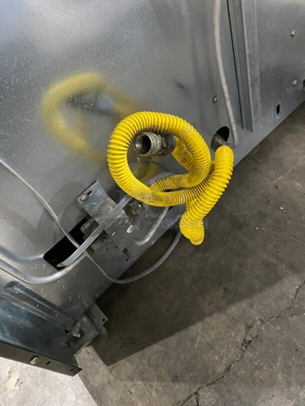 Frigidaire 5 Burner Stove! With Oven Underneath! Metal Oven Racks! All Stainless Steel! - Image 12 of 12