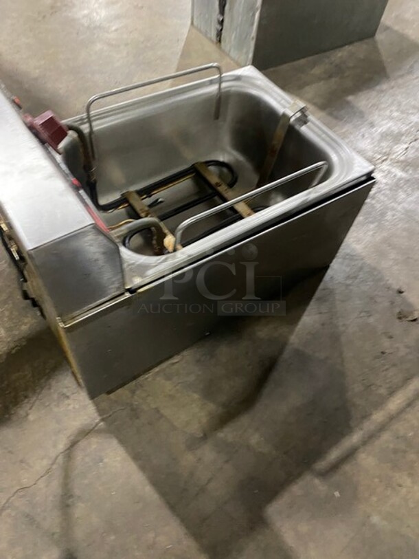 Cecilware Commercial Electric Powered Countertop Deep Fat Fryer! All Stainless Steel! 120V 1 Phase! Model: NJ03A! - Image 4 of 8