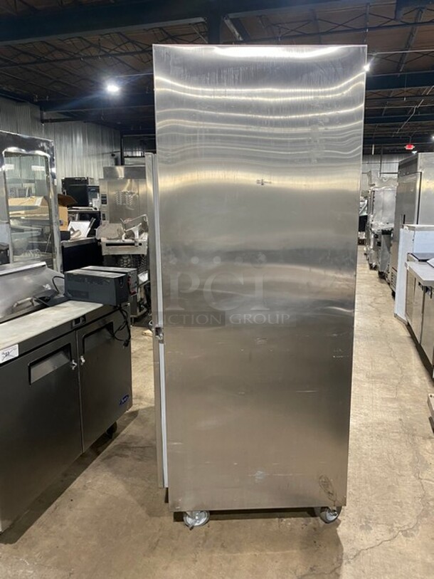 Nice! Traulsen All Stainless Steel 
 Digital Temperature control! 2Door Reach in Freezer! With Metal Racks! On caster Wheels! Model : ALT2-32WUT! Working When Removed!  - Image 4 of 10