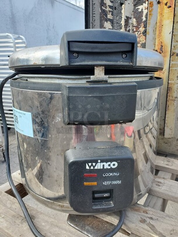 WINCO Rice Cooker. 