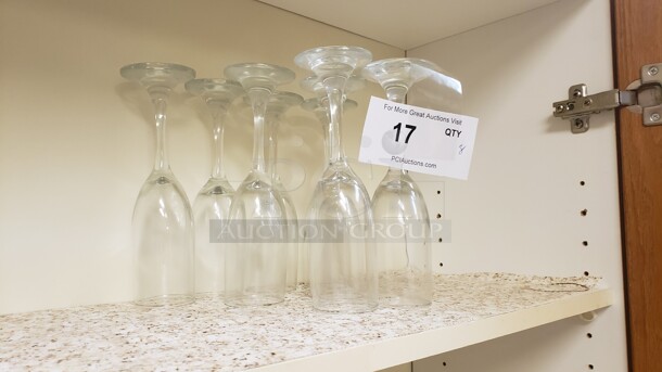 8 Champagne Glasses (Location 1) - Image 1 of 1