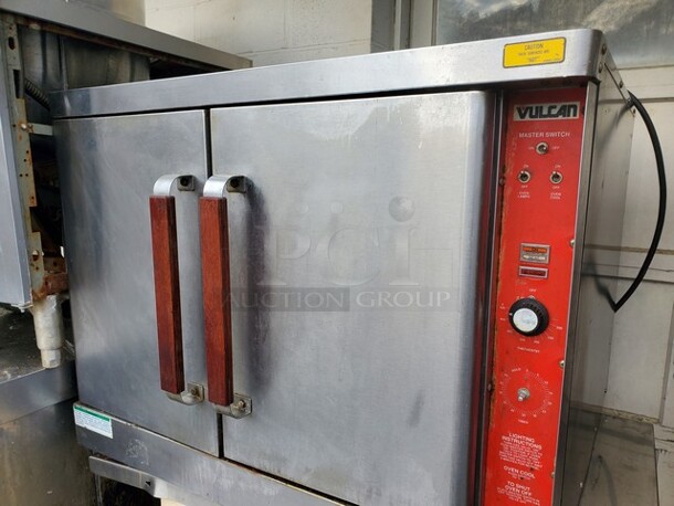 VULCAN GC0-4S Propane Full Size Single Deck Convection Oven Tested and Working! 38X34X29