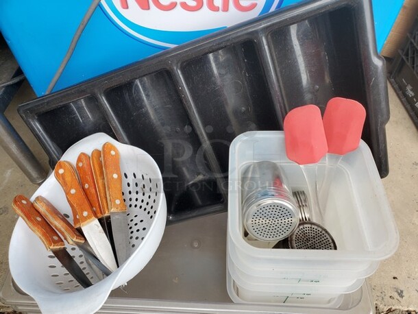 ALL ONE MONEY Lot of miscellaneous Kitchenware! - Image 4 of 5
