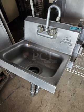 Advance Hand Sink 