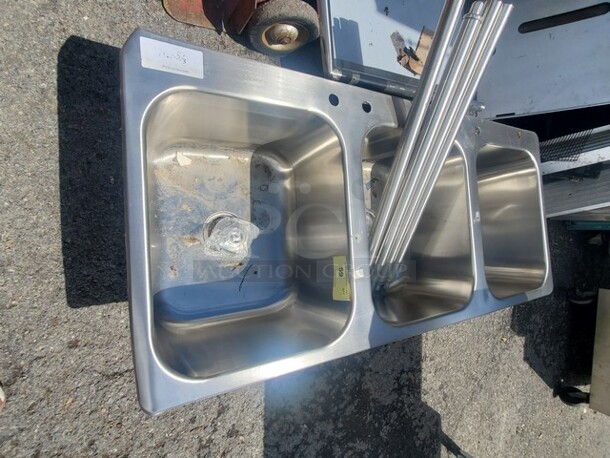  Stainless Steel 3 Bay Sink. (55Wx25Dx15H) - Image 3 of 5