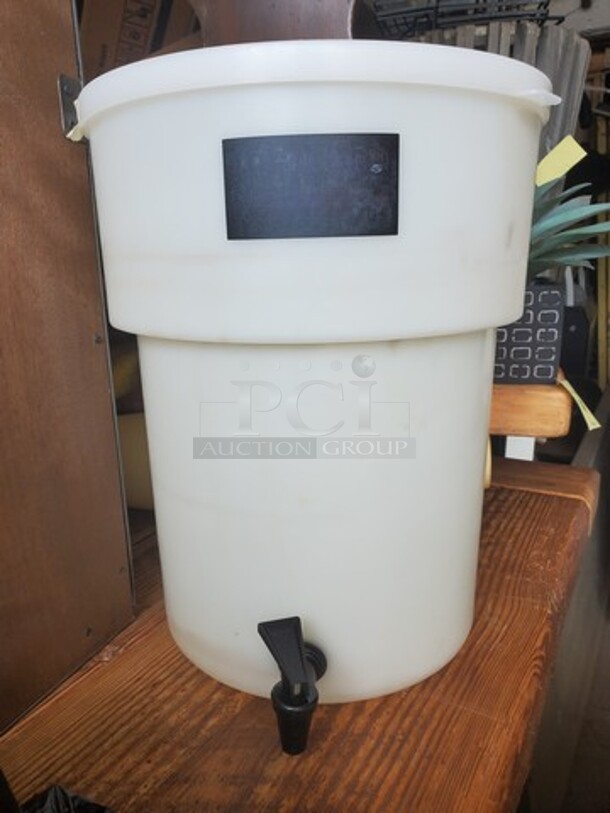 5 Gallon White Round Beverage Dispenser - Image 1 of 2