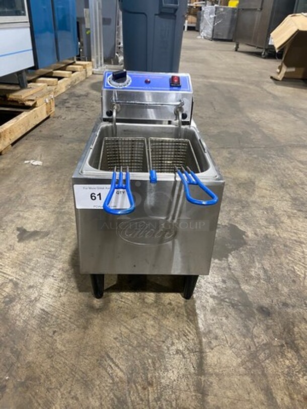 NEW! Globe Countertop Electric Powered Deep Fat Fryer! With Frying Basket! With Backsplash! All Stainless Steel! On Legs! Model: PF16E 208/240V
