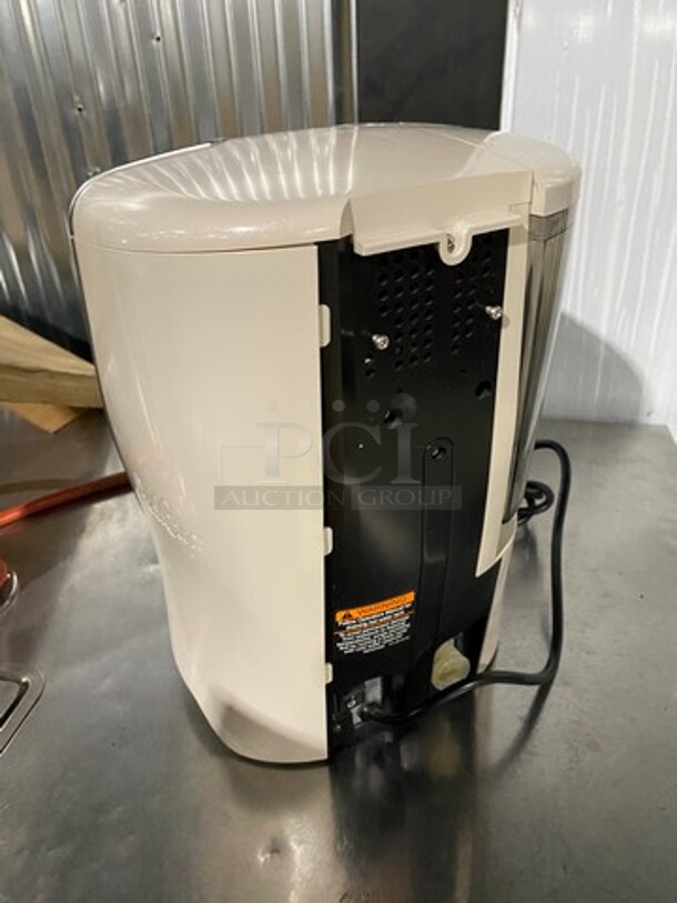 Grindmaster Countertop Coffee Brewing Machine! Model: RC400 SN: 002727 120V - Image 4 of 11