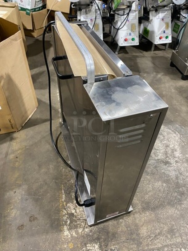 Prince Castle Commercial Countertop Vertical Toaster! All Stainless Steel! Model: 297T9 SN: KTGK430593X 115V - Image 4 of 8