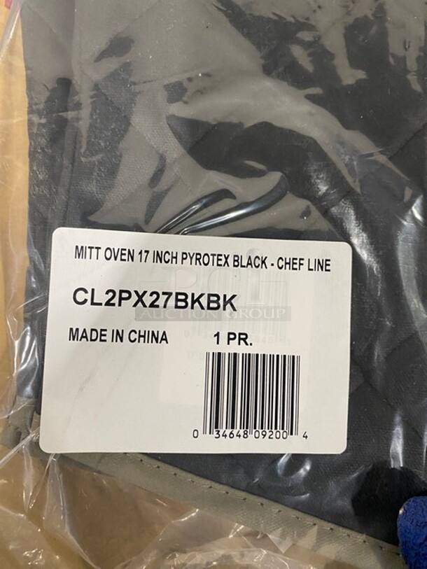 Chef's Line Flame Resistant 17" Oven Mitts! MODEL CL2PX27BKBK 3x Your Bid! - Image 3 of 5