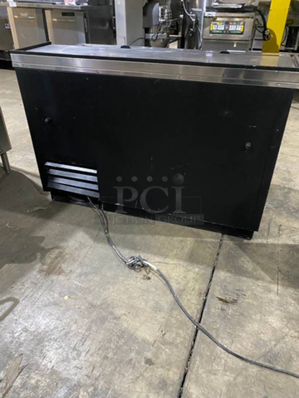 True Commercial Under The Counter Beer Bottle Cooler! With 2 Stainless Steel Sliding Top Doors! Model: TD5018 SN: 6734561 115V 60HZ 1 Phase - Image 4 of 9