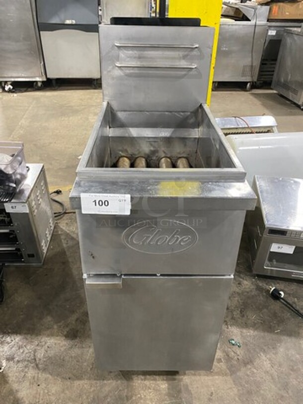 Globe Commercial Natural Gas Powered Deep Fat Fryer! With Backsplash! All Stainless Steel! On Legs! Model: GFF50G SN: 30161077