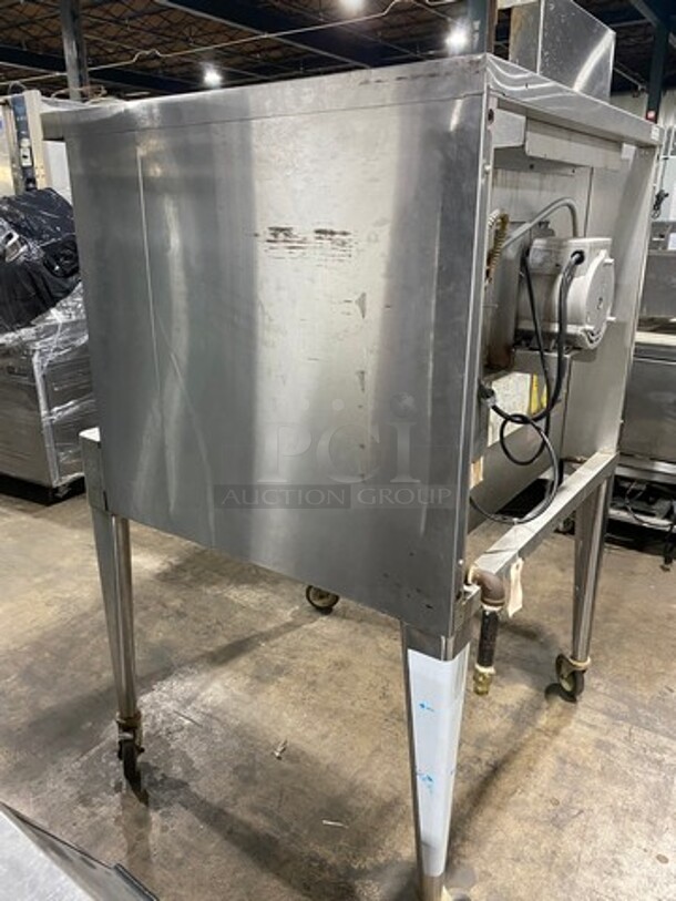 Blodgett Commercial Natural Gas Powered Convection Oven! With View Through Doors! Metal Oven Racks! All Stainless Steel! On Casters! - Image 4 of 12