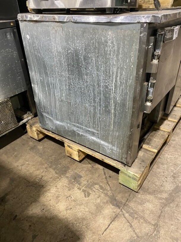 Leader Commercial 4 Door Lowboy/ Work Top Cooler! All Stainless Steel! Model: HBK57D SN: PZ08M1003 115V 60HZ 1 Phase - Image 3 of 10