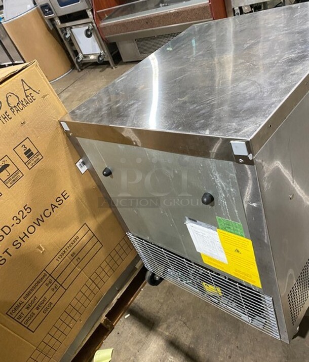 Asber Commercial Single Door Lowboy/Worktop Freezer! All Stainless Steel! Model: AUTF27 SN:8102412196 115V 1PH  - Image 4 of 7