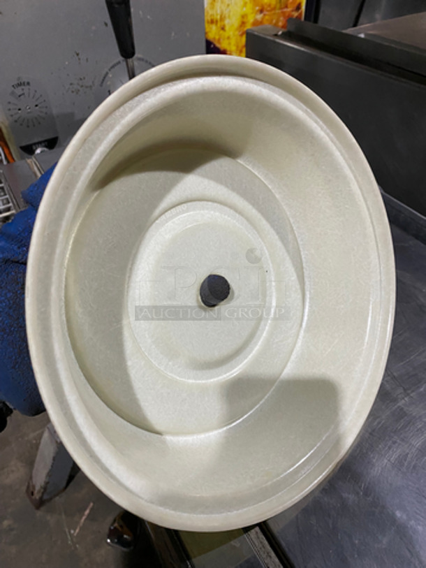 ALL ONE MONEY! Cambro Clear And White Food/Plate Covers! - Image 3 of 7