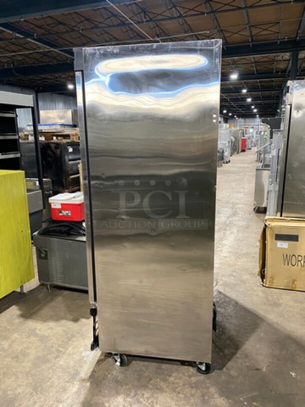 Everest Commercial 2 Door Reach In Cooler! With Pan Racks! All Stainless Steel! On Casters! Model: EBR2 SN: BBR214030027 115V 60HZ 1 Phase - Image 3 of 9