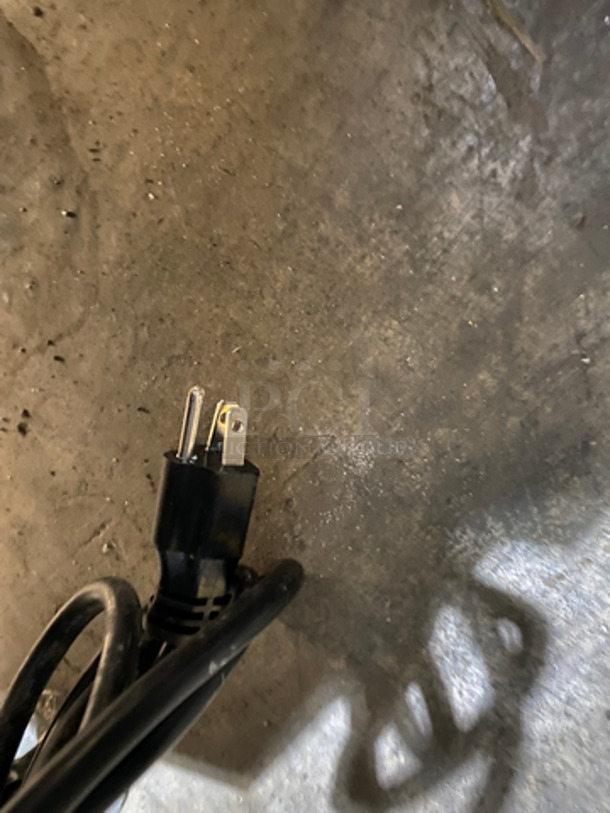 COOL! LATE MODEL! Manitowoc Commercial Ice Machine Head! Stainless Steel Body! On Legs! Model: UDF0190A161B SN: 310465780 115V 60HZ 1 Phase - Image 9 of 9