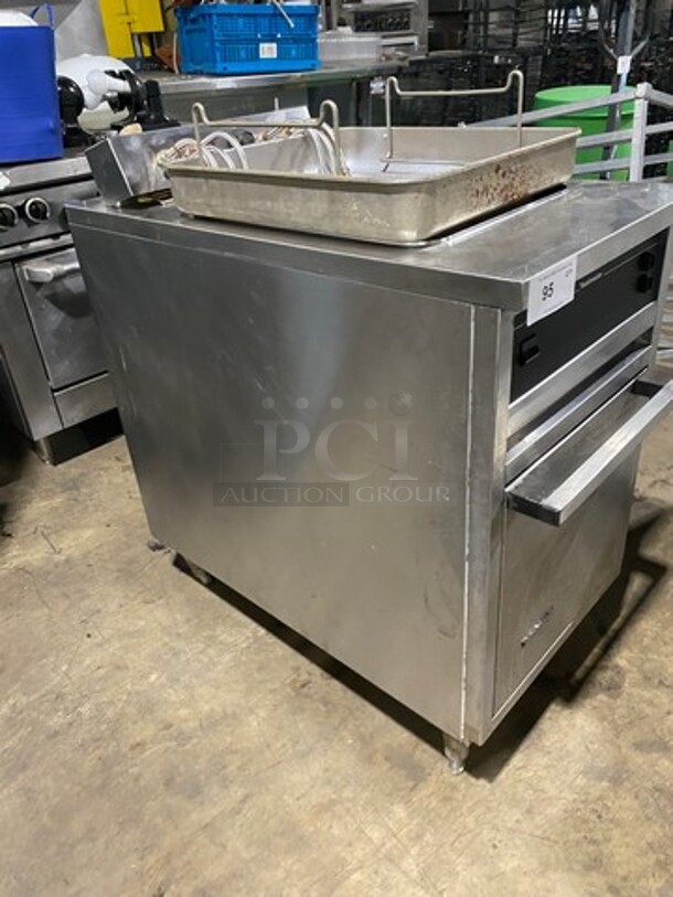 Toastmaster Electric Powered Pasta Cooker! With Single Drawer Space Underneath! All Stainless Steel! On Legs! - Image 3 of 9
