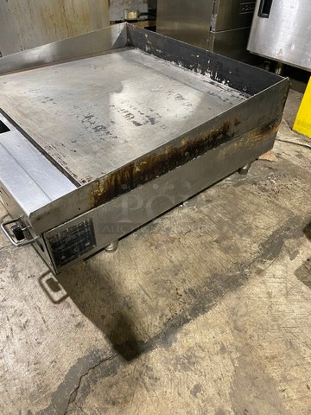 Vulcan Commercial Countertop Natural Gas Powered Flat Top Griddle! With Back And Side Splashes! All Stainless Steel! On Legs! Model: MSA36201 SN: 650167460 - Image 2 of 9