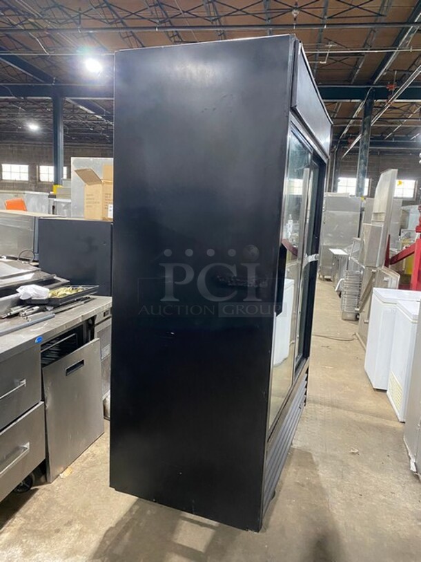 True Reach In Merchandiser w/ 2 Sliding Glass Doors and 6 Racks! model AK9434A SN:588452 115 Volts 1 Phase - Image 4 of 9