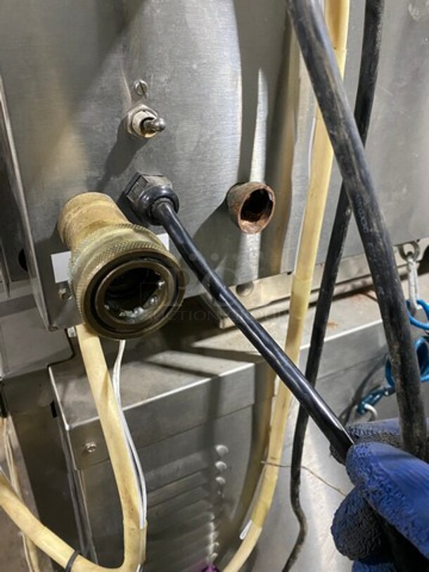 Hardt Commercial Natural Gas Powered Rotisserie Machine! With View Through Front Access Door! All Stainless Steel! Model: INFERNO3500 SN: 100935HFD11174 - Image 10 of 12