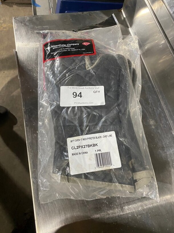 NEW! Ritz Black Flame Resistant Pyrotex Oven Mitts! Model: CL2PX27BKBK! - Image 1 of 4