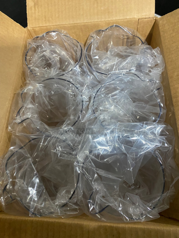 NEW! IN THE BOX! Carlisle Clear Poly 60 OZ Pitcher! 6 Pitchers in Box! 6x Your Bid! - Image 2 of 6