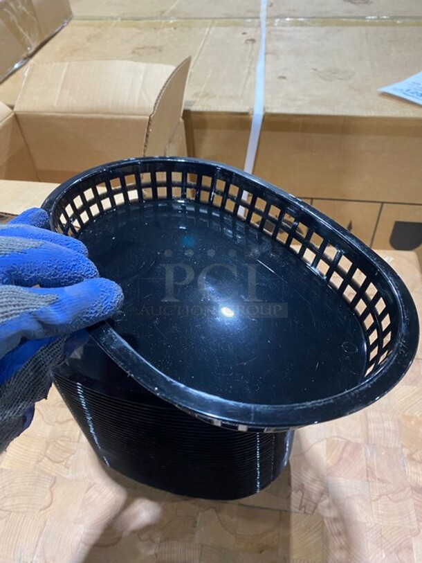Nice! NEW IN BOX! Tablecraft Poly Black Oval Platter Baskets! MODEL 1076BK - Image 6 of 6