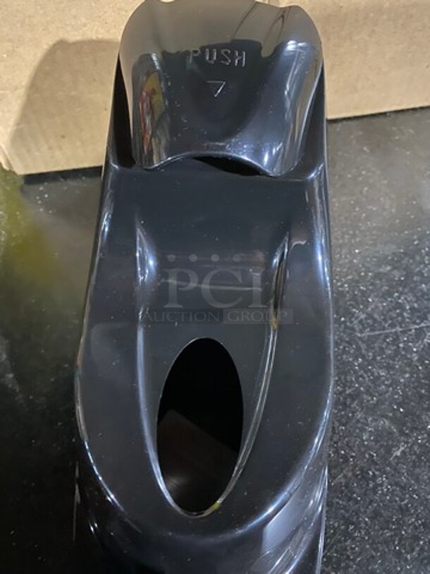 NEW! IN THE BOX! Ecolab Wall Mount Hand Soap Dispenser! 4x Your Bid! - Image 4 of 10