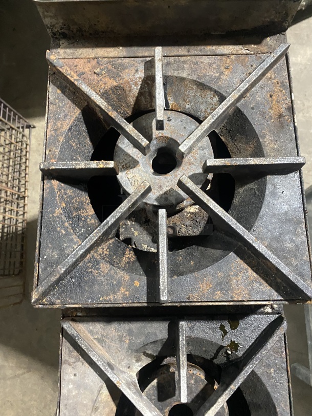 Star Ultra Max Stainless Steel Commercial Natural Gas Powered Two Tier Multi Step 2 Burner Range! ON Equipment With Legs With undershelf! MODEL:600TB3012G! - Image 4 of 7