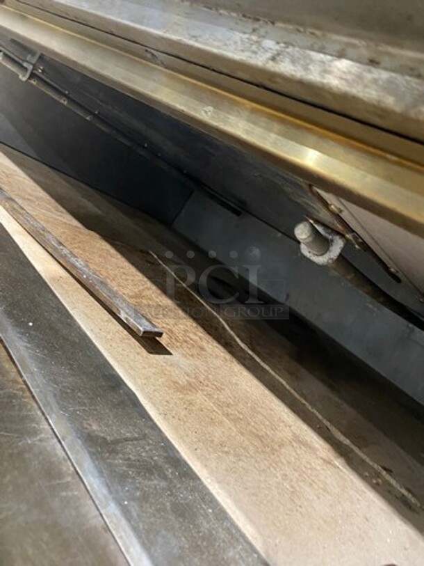 WOW! Blodgett Electric Powered Single Deck Pizza/Baking Oven! All Stainless Steel! On Legs! WORKING WHEN REMOVED! Model: 1048DD/AA-S SN: 112296QC092A 120V 60HZ 1 Phase - Image 7 of 10