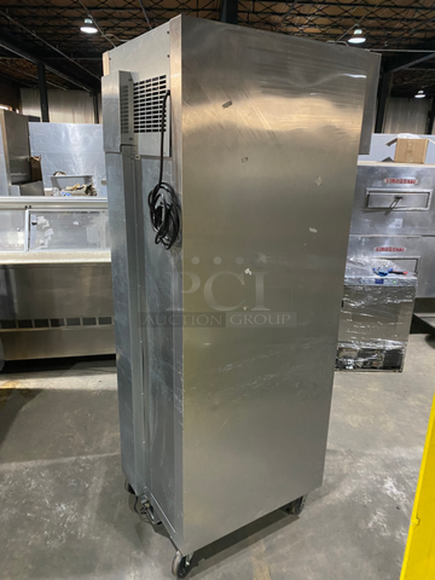 SWEET! True Commercial Reach In Refrigerator/Freezer Combo! With 2 Half Doors! With Poly Coated Racks! All Stainless Steel! On Casters! Model: STG1DT2HS SN: 8629915 115V 60HZ 1 Phase! Works Great! - Image 3 of 9
