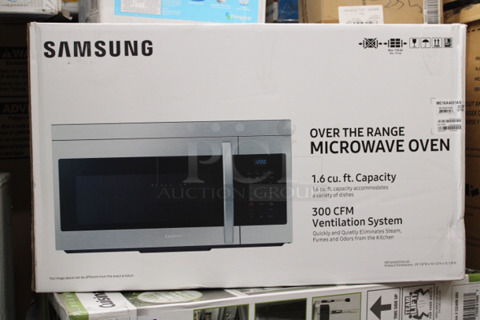 Samsung - 1.6 cu. ft. Over-the-Range Microwave with Auto Cook, 1,000 Watts + 2-Speed, 300 CFM Ventilation System- Stainless steel