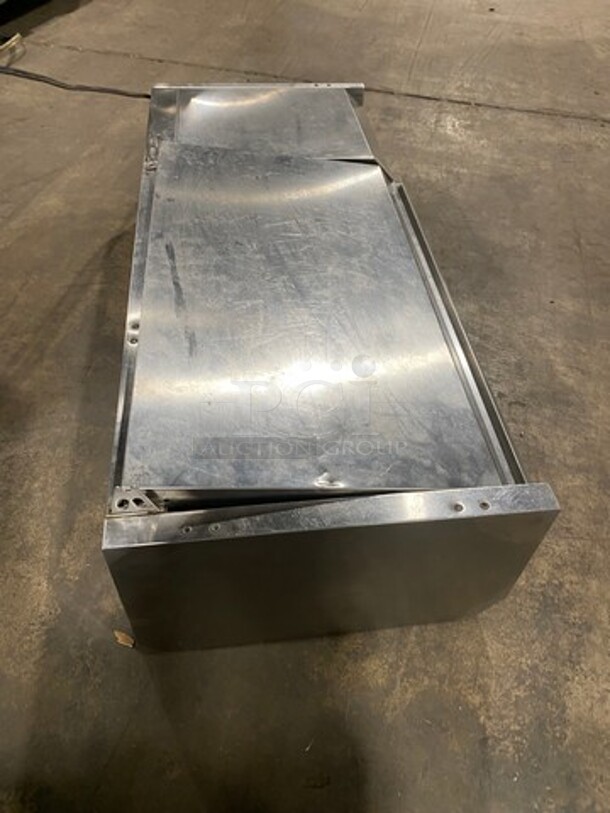 Avantco Commercial Countertop Electric Powered Food Warmer! Stainless Steel Body! - Image 4 of 10