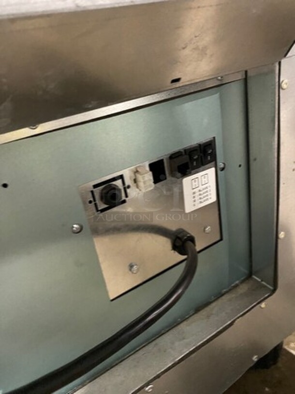 LATE MODEL! 2019 Jofemar Commercial Digital Vending Machine! With Keys! Model: ESPLUSV6S/GRUPO SN: 000001200! - Image 8 of 9