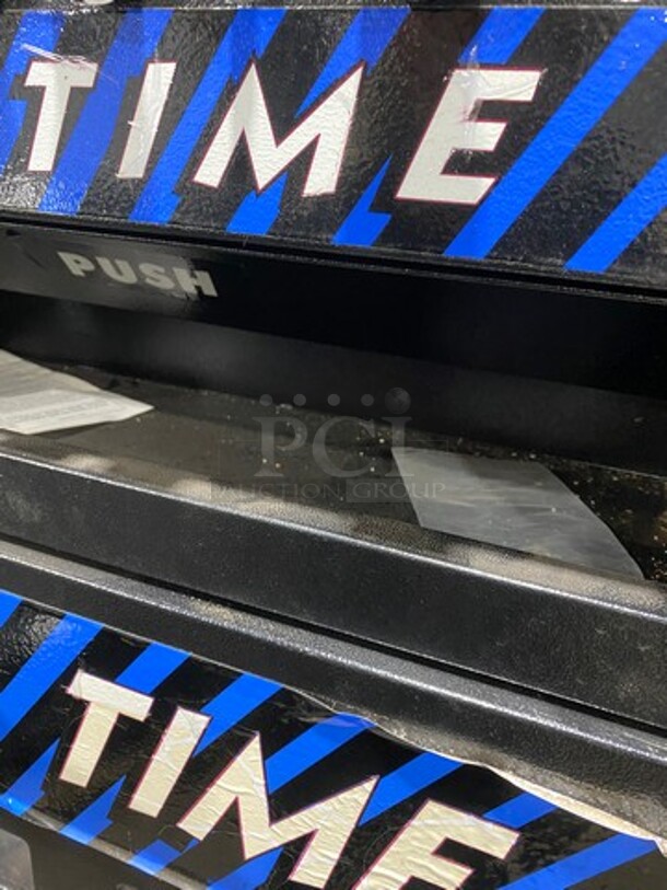 Snack Attack Commercial Snack And Drink Combo Vending Machine! Model: VM150 SN: V150A1801, Model: VM250 SN: V250A0874 - Image 7 of 9