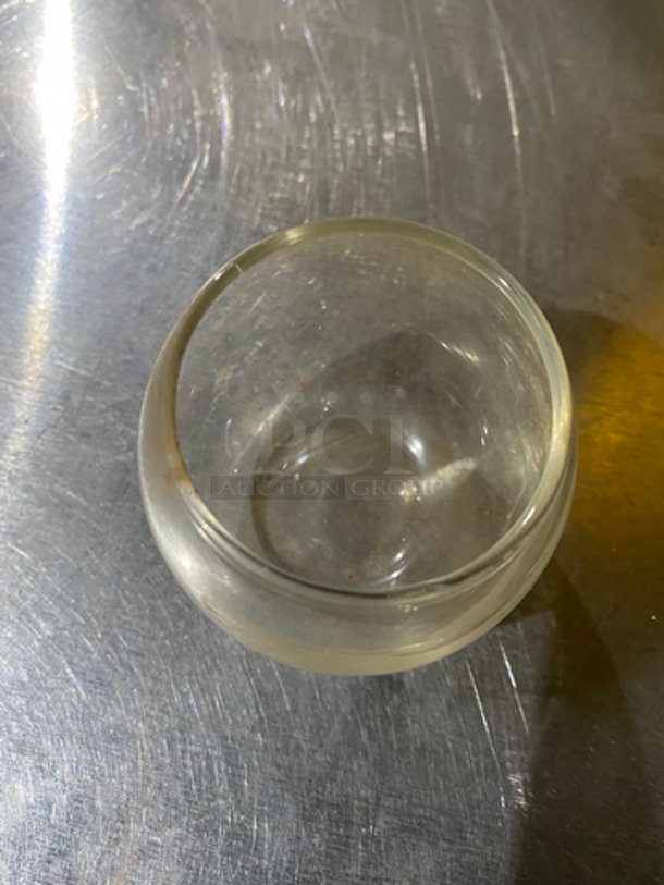 1 Crate Of Small Round Wine Glasses! Perfect For Mini Margaritas! 1 Crate Of Small Round Glass Cups! Perfect For Shots! Includes Poly Crates! 2x Your Bid! - Image 6 of 6