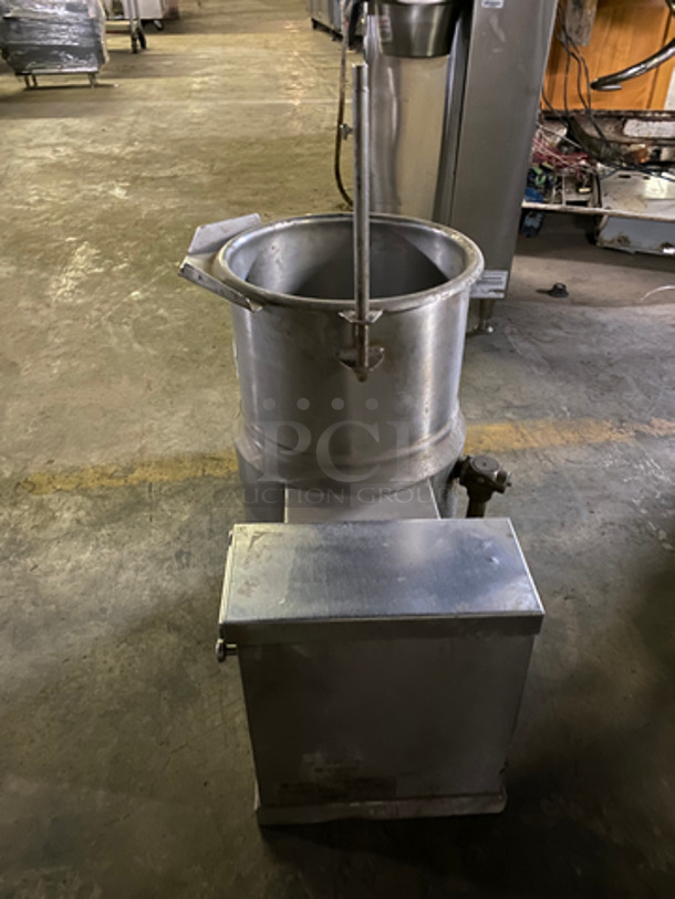 Market Forge Commercial Jacketed Tilting Soup Kettle! All Stainless Steel! Model: FT6CE SN: 562165V3598 240V 60HZ 3 Phase - Image 2 of 8