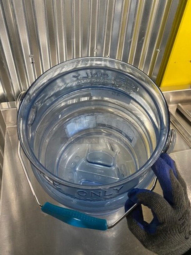 San Jamar SafTice Blue Poly Ice Bucket! - Image 4 of 5